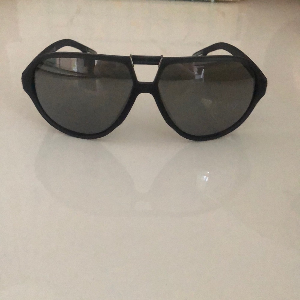 Awesome Dolce and Gabbana aviators